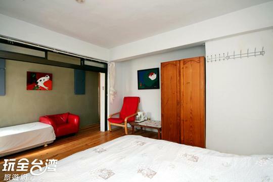 Museum Traveler'S Bnb Sanzhi Exterior foto